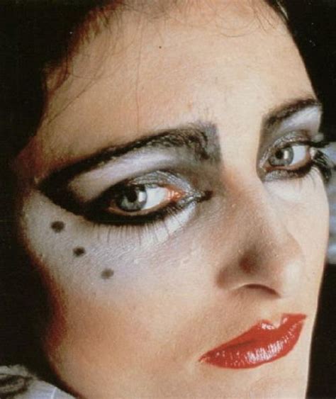 We love this 80s New Wave Makeup trend by Siouxsie Sioux! Check out ...