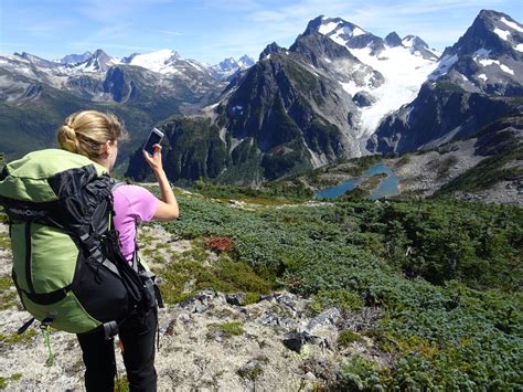 British Columbia Hiking Tours | Yoho Adventures