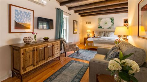 The Best Pet-Friendly Hotels in Santa Fe, New Mexico