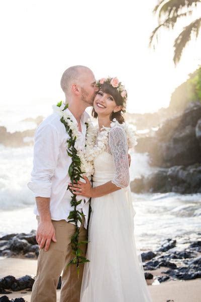 Traditional Hawaiian Haku Head Lei or Crown of Flowers – Married with ...