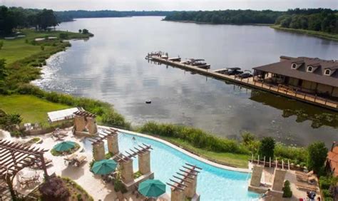 Bellwood Lake in Tyler Texas, location, size, history, recreation, The Cascades, and nearby ...