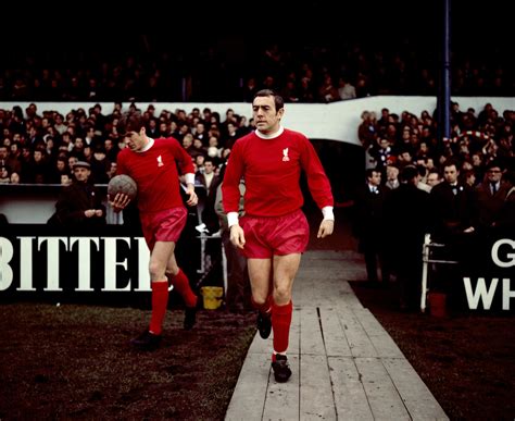 Liverpool legend Ian St. John dies at 82 | Daily Sabah