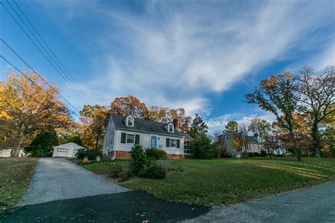 Split level home with large yard in Bon Air, VA