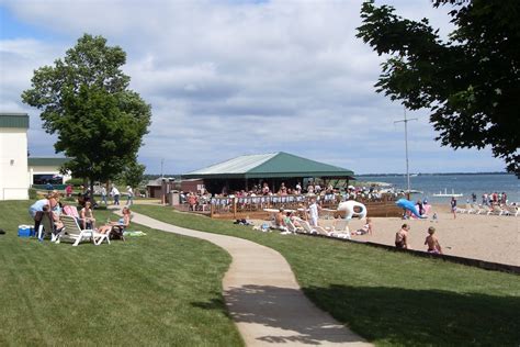 Tawas Bay Beach Resort - Reviews, Photos & Rates - ebookers.com