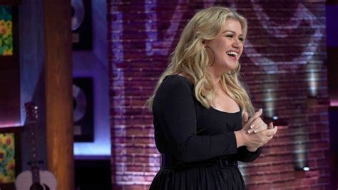 Kelly Clarkson Net Worth - OtakuKart