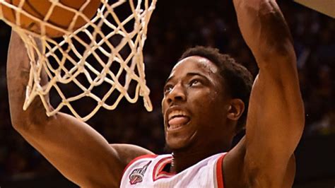 WATCH: DeMar DeRozan pulls off amazing 360-dunk | WOAI