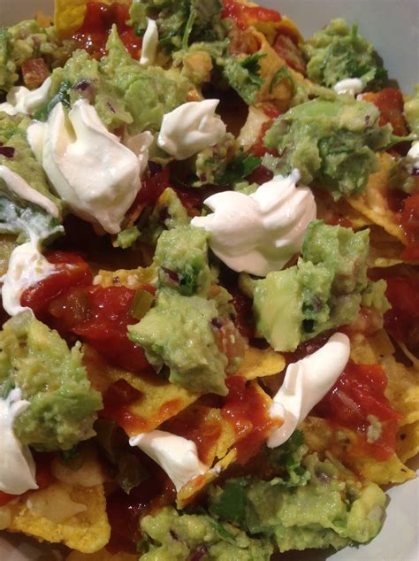 MEL DIN BLOG : HOLY MOLY GUACAMOLE & NACHOS RECIPE