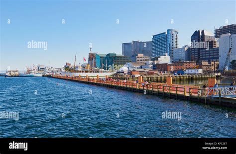 Halifax waterfront hi-res stock photography and images - Alamy