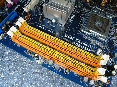 installation - What do motherboard RAM slot colors mean? - Super User