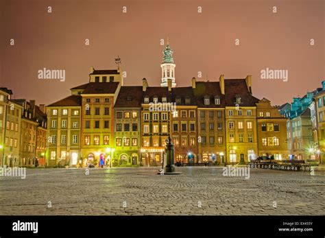 Old Town at night. Warsaw, Poland Stock Photo - Alamy