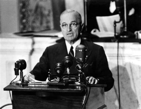 President Truman delivering Truman Doctrine speech to Congress | Harry ...