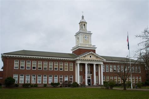 File:Roosevelt High School (Portland, Oregon).jpg - Wikimedia Commons