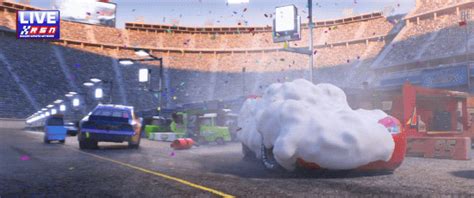 Cars 3 Lightning Mcqueen Crash Gif