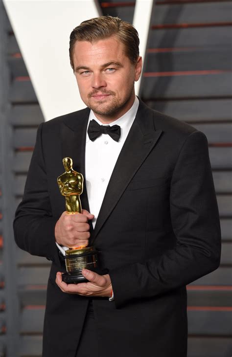 Leonardo DiCaprio at the Oscars 2016 | POPSUGAR Celebrity