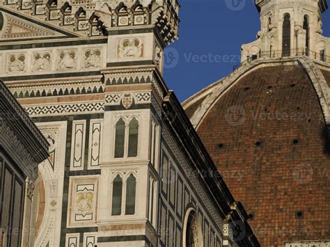 Florence dome santa maria del fiore detail 17312437 Stock Photo at Vecteezy