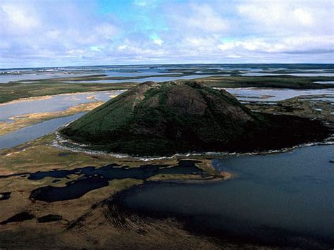 CBC.CA - Seven Wonders of Canada - Your Nominations - Tuktoyaktuk Pingos, Northwest Territories