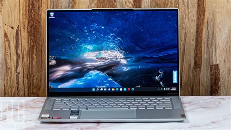 Lenovo IdeaPad Slim 7 Carbon Review (2022)