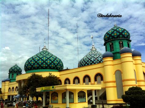 My Purple World : Al-Karomah Mosque, Martapura, South Kalimantan