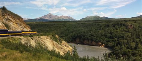 Alaska Railroad Denali Star Train | AlaskaTravel.com