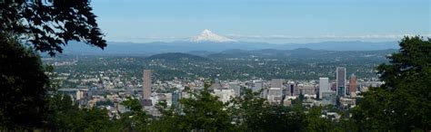 Seeks Ghosts: Portland’s Pittock Mansion