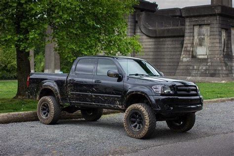 @sinclair_kyle #firstgentundra #first_gen_tundras 5 inch lift on #35s ...