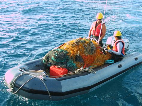 Marine Debris Removal in the Northwestern Hawaiian Islands: A Look Back | OR&R's Marine Debris ...