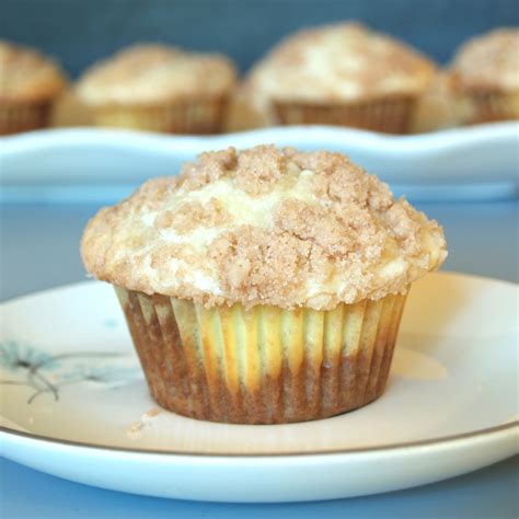 Hungry Hungry Highness: Banana Cream Cheese Muffins