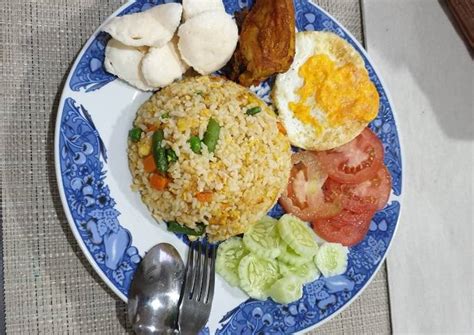 Resep Nasi goreng lengkap untuk sarapan pagi keluarga oleh Lina ...