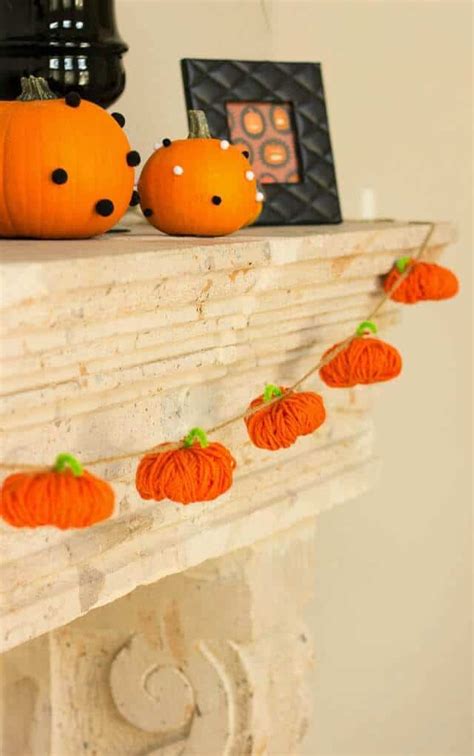 9 Decorative DIY Halloween Garlands