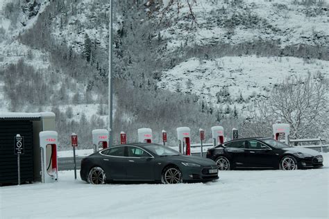 How to Maximize Electric Car Performance in Cold Weather