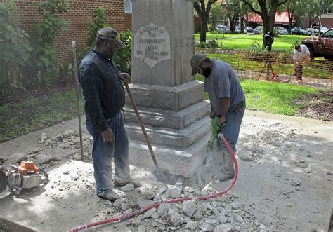 Removing Confederate Statues