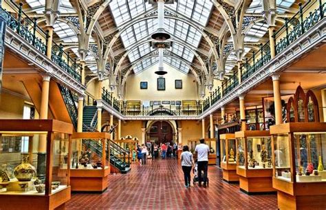 Birmingham Museum & Art Gallery - Holidify