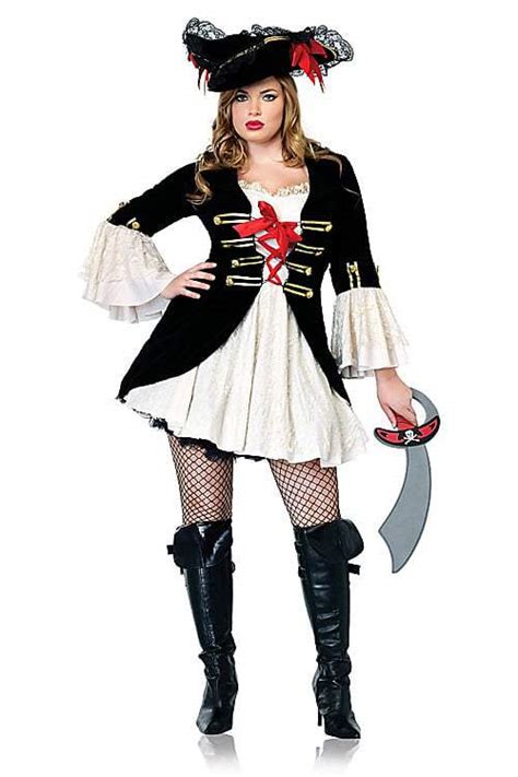 Captain Swashbuckler Costume | The Curvy Fashionista