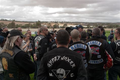 Outlaw motorcycle club - Wikipedia