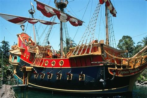 Captain Hook's restaurant in Disneyland? | WDWMAGIC - Unofficial Walt Disney World discussion forums