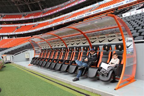 Why don't the Dynamo bench have nice seats? | BigSoccer Forum