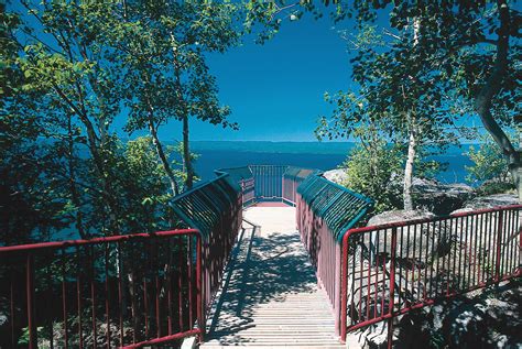 Thunder Bay Lookout - Lake Superior Circle Tour