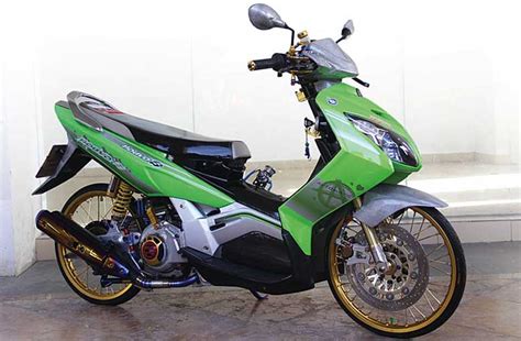 YAMAHA NOUVO Z ’05 – SEMARANG : PENYEMANGAT EUFORIA THAILOOK