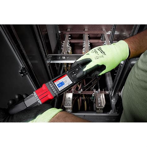 MILWAUKEE Digital Torque Wrench: 3/8 in Square Drive Size, 100 ft-lb ...
