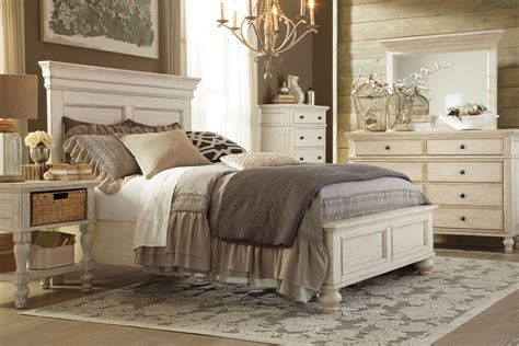 Such a boss look! // the Marsilona Bedroom Collection. #EyeCandy | Bedroom furniture sets ...