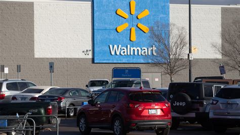 Kansas Walmart customers double taxed on food at Topeka grocery stores