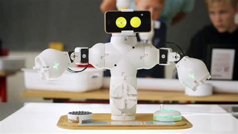 10 Best Robots for Kids to Learn STEM | Robots.net