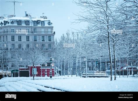 Republic square and street in Paris under snow Stock Photo - Alamy