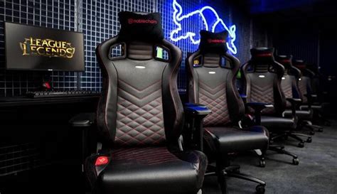 Top 101 Best Gaming Chair Under 200 - LessConf