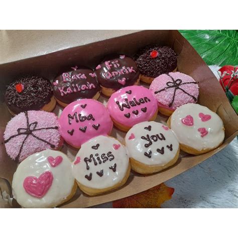 Jual Donat ultah stroberry/Kue ultah anak perempuan/kue ulang tahun ...