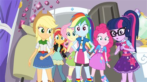 Three 'Equestria Girls' Specials Set for Discovery Family Summer Splash