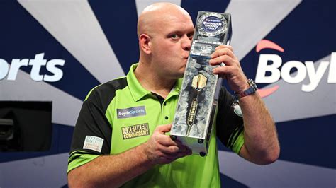 World Grand Prix Darts: Michael van Gerwen holds off Nathan Aspinall fight back to win sixth ...