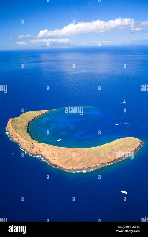 Hawaii, Maui, Molokini Crater, Aerial View Stock Photo - Alamy