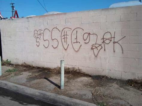 crip gangs graffiti: South side compton crip