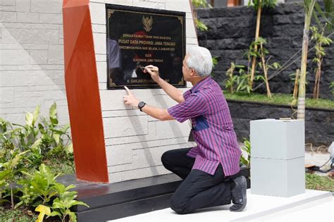 Central Java Launches Data Center, Vows to Become Smart Province